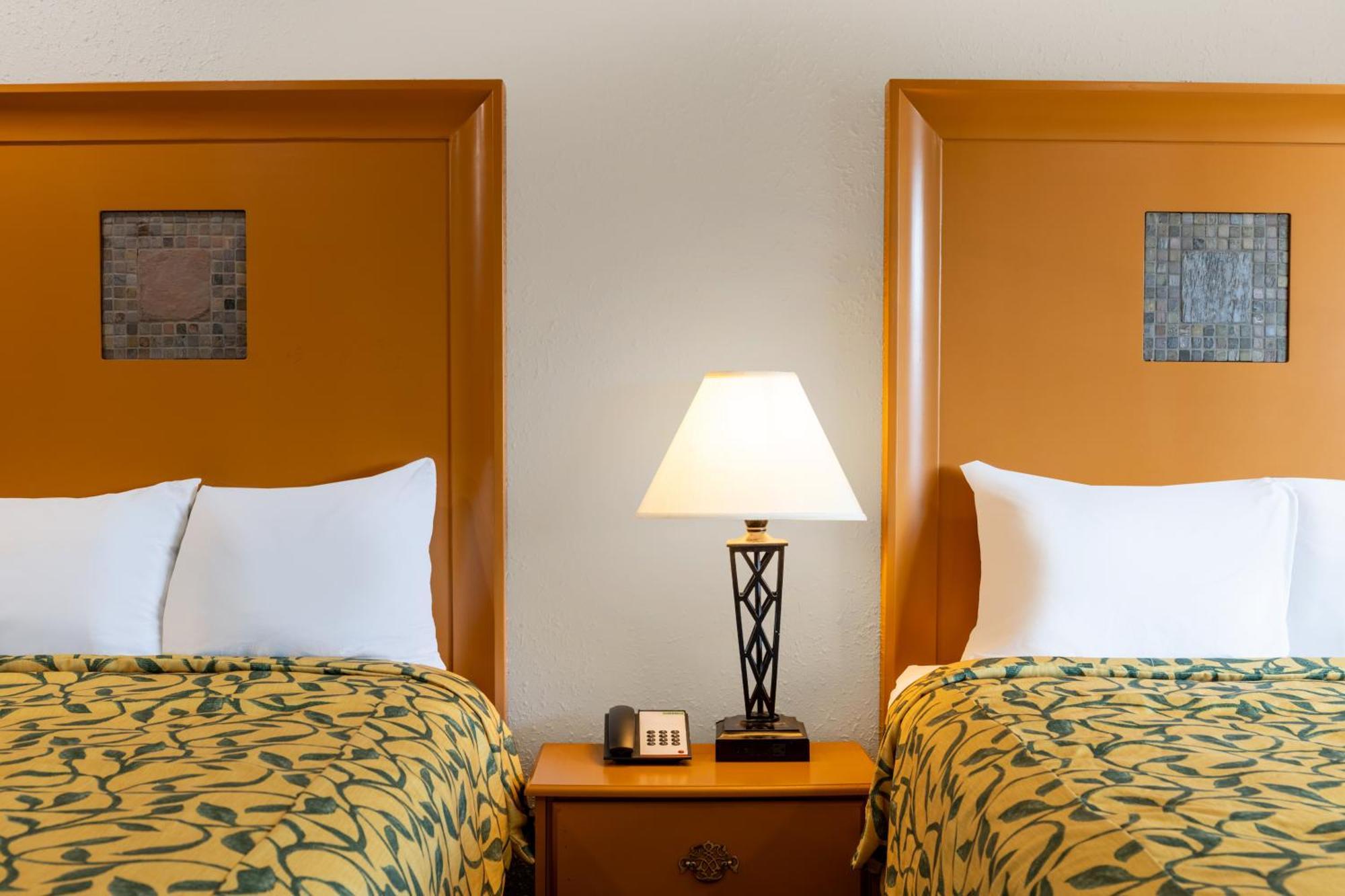 אברדין Ocean Inn & Suites מראה חיצוני תמונה